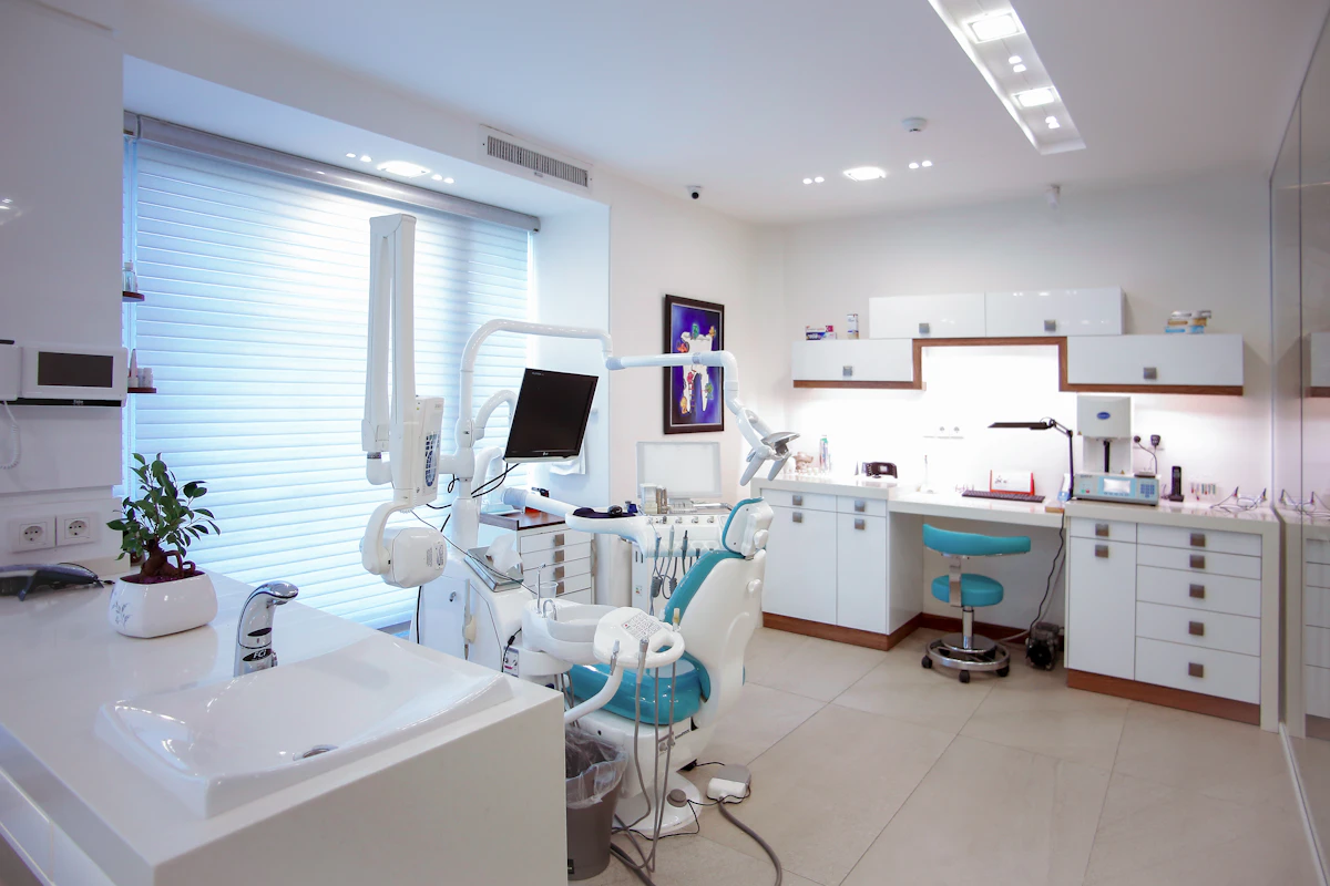 Modern orthodontic clinical suite equipped for advanced diagnostic imaging and profile planning